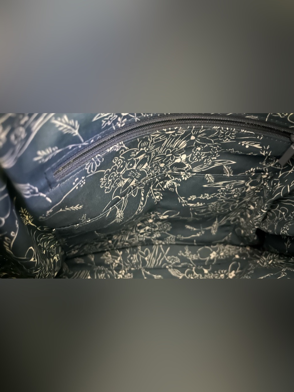 Oversized Hobo Shoulder bag + wallet - Sunlit Garden Sage by Vera Bradley - Picture 5 of 12